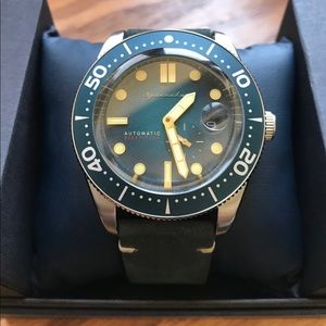 👉SOLD👈 Spinnaker Men’s Watch
